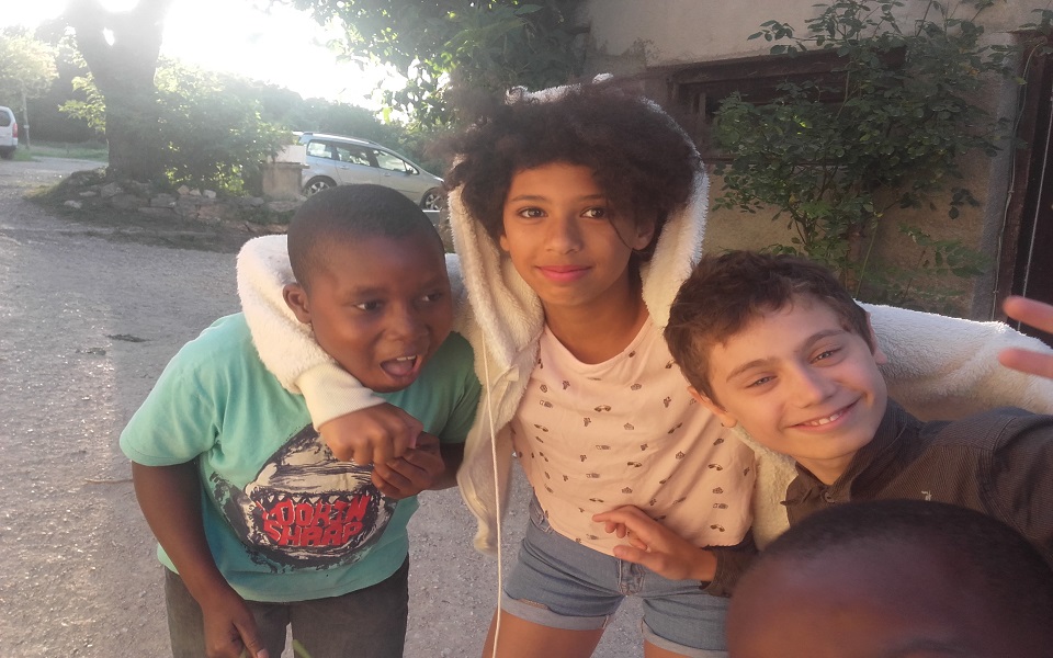 Fer à cheval ou volant de course - Colonie de vacances été