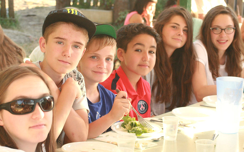 Fer à cheval ou volant de course - Colonie de vacances été