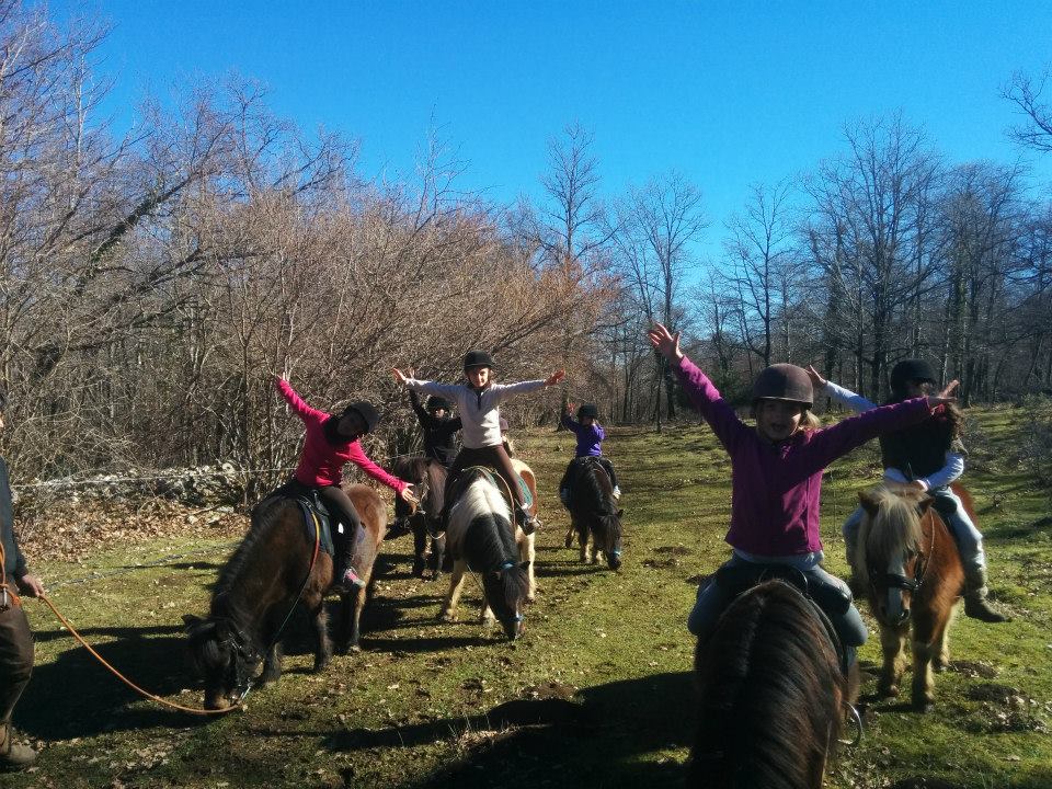 En selle et à ski - Colonie de vacances hiver