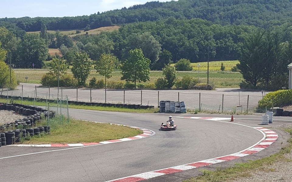 Fer  cheval ou volant de course - Colonie de vacances t