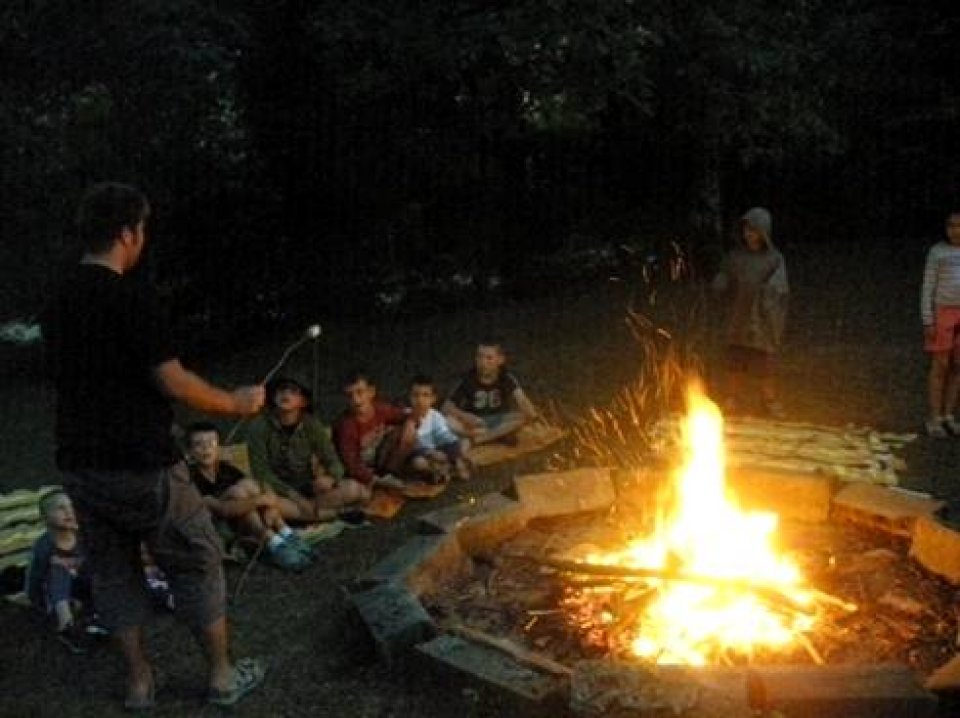 Petits dbrouillards en fort - Colonie de vacances t